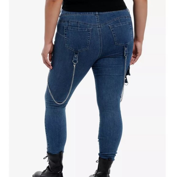 Hot Topic Light Indigo Grommets & Chains Skinny Jeans Plus Size 18 - Picture 4 of 13